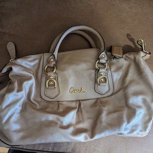 COACH VTG ASHLEY CrossBody Handbag